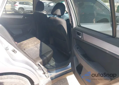 2015 Subaru Outback 2.5I Premium z USA, uszkodzony, nr VIN 4S4BSBDC3F3284536